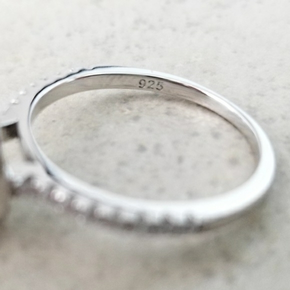 HOST PICK 💙 Sterling 1.5ct Natural Sapphire Ring - Picture 5 of 8